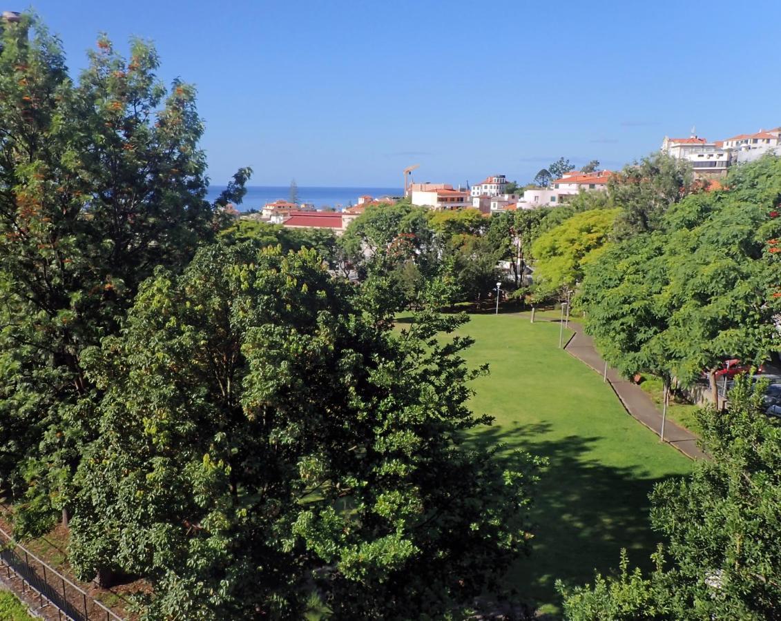 Funchal Petrolhead Apartment ภายนอก รูปภาพ