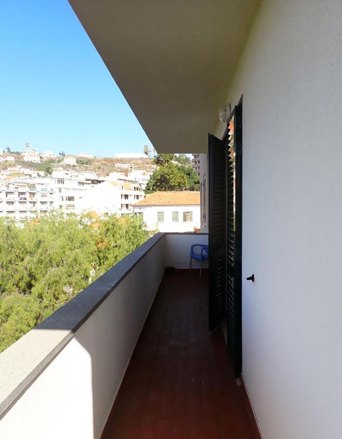Funchal Petrolhead Apartment ภายนอก รูปภาพ