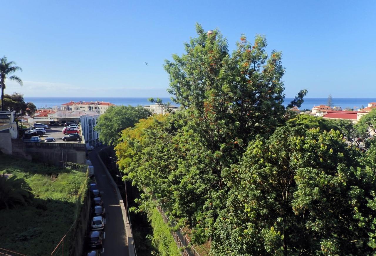 Funchal Petrolhead Apartment ภายนอก รูปภาพ