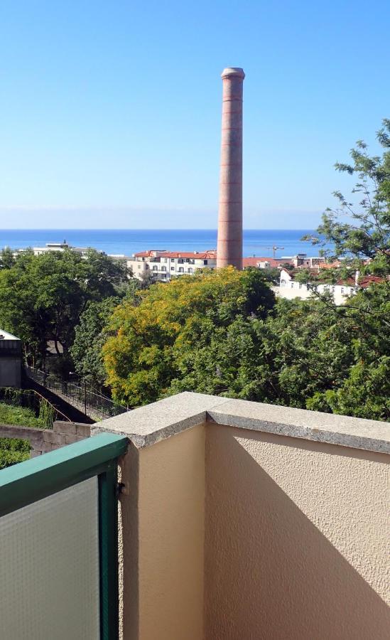 Funchal Petrolhead Apartment ภายนอก รูปภาพ