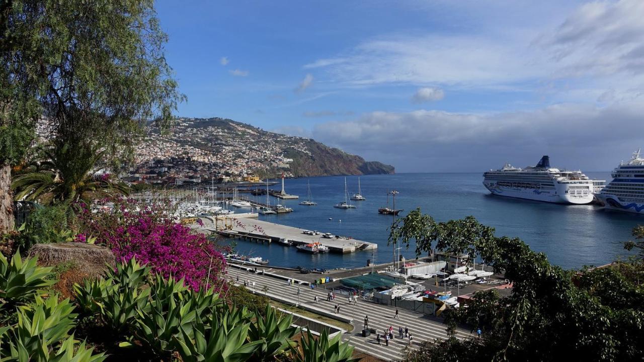 Funchal Petrolhead Apartment ภายนอก รูปภาพ